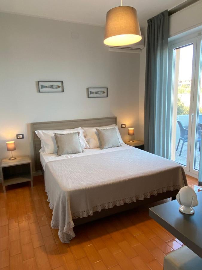 Albergo La Pescatrice モニーガ・デル・ガルダ エクステリア 写真